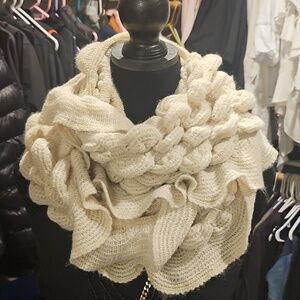 Cream Chunky Knit Infinity Scarf